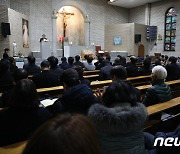 故 김근태 전 열린우리당 의장 11주기…막내조카가 추모미사 주례