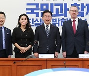 이재명 대표, 콜린 크룩스 주한영국대사 접견