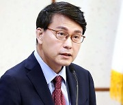 윤상현 "尹에 선 넘어도 너무 넘었다…유승민 불출마 해달라"