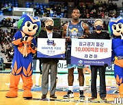 라건아, 530경기 만에 1만 득점…최소경기 3위