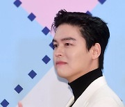 [포토] 이장우, '엄지 척 훈훈함'(2022 MBC 방송연예대상)