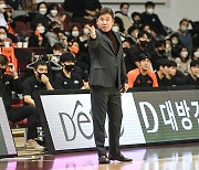 '심판 판정 항의' 김승기 캐롯 감독, KBL 재정위 회부