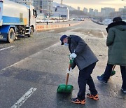 과천 방음터널 하부 47번 국도 통행 재개…"사고 6시간 만"