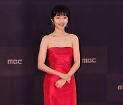 [TEN 포토] 박서연 '강렬한 레드'