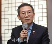 이종호 과기정통부 장관 "초격차 전략 기술 확보하고, K-디지털 글로벌 확산"