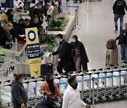 中항공기, 인천공항 통해서만 입국… 중국인 단기비자 발급도 제한