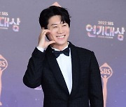 [포토] 진선규, '사람 좋은 미소~' (2022 SBS 연기대상)