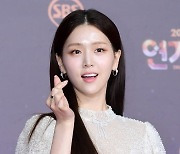 [포토] 김지은, '예쁨 뽐내며 하트~' (2022 SBS 연기대상)