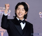 [포토] 이준기, '사람 좋은 미소~' (2022 SBS 연기대상)