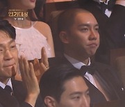 이승기, 삭발한 채 등장…후크와 분쟁 후 첫 공식석상 [2022 KBS 연기대상]