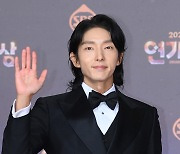 이준기 '훈훈한 손짓'[엑's HD포토]