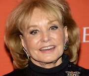 (FILE) OBIT BARBARA WALTERS