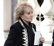 (FILE) OBIT BARBARA WALTERS