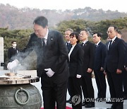 [속보]尹대통령 "가장 먼저, 노동개혁으로 경제 성장 견인해야"