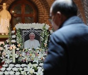 베네딕토 16세 전 교황 유언 공개 "믿음 안에 굳건히 서라"