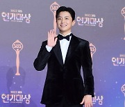 [포토] 김신비, '귀여운 미소~' (2022 SBS 연기대상)