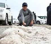 “이런 우박 처음”…사막의 나라서 겨울왕국으로 변한 쿠웨이트