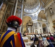 VATICAN POPE MASS