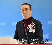 권영수 LG엔솔 부회장 "강한 실행력으로 더 큰 미래 준비"