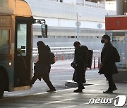 힘차게 출발하는 새해 첫 출근길