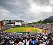 예년과는 확 달라진 롯데와 한화, 2023 KBO리그 역대급 전력평준화로 새 바람 분다[마니아포커스]