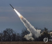 우크라 동부서 러 군인 63명 폭사…우크라 "사망자 최대 400명"