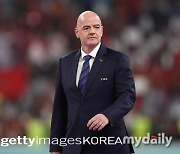 한국에 ‘펠레 경기장’ 만든다고? FIFA 회장 “전 세계에 요청할 것”