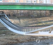 지난달 안전 'A등급' 신도림역 육교 돌연 아래로 '푹'(종합2보)