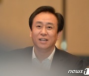 中 부동산 위기 원흉 헝다그룹 회장 "빚 갚고 생존" 약속