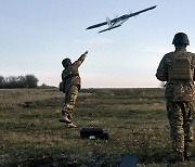 "우크라軍, 미래보병체계 10개월 만에 달성"..."네트워크 전쟁 구현"