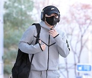 세븐틴 우지, 털신신고 태국 출국[포토엔HD]