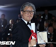 '칸의 남자' 박찬욱, '헤어질 결심'으로 美골든 글로브 외국어영화상 받을까[종합]