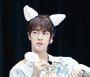 방탄소년단 진, '달방' 밝힌 러블리 김석진♥