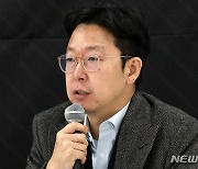 연극 '로제타' 언론시연회 참석한 고강민 '극공작소 마방진' 대표