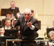 (FILE) GERMANY MUSIC BARENBOIM