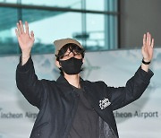 BTS 방탄소년단 제이홉, 2023년 검은 토끼처럼 쌩하고 출발  [포토엔HD]