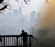 전국 황사·초미세먼지에 몸살…올겨울 최악 공기질