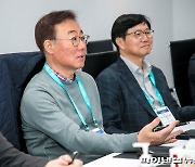 [CES 2023] SK이노, CES 현장서 새해 첫 전략회의..친환경 사업 가속