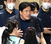 '연패 탈출' GS칼텍스 차상현 감독의 웃음 "1승 참 어렵네요"[장충 승장]