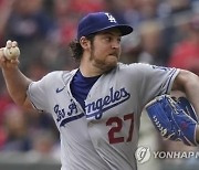 바우어, MLB '추방' 위기..."바우어에게 '다시 한 번 기회'란 없다. 천박한 행동 뉘우침 없어"