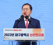 "친이→ 잔박→ 친윤? 품격 없다"… 홍준표, 나경원에 직격탄