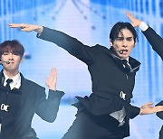 SF9 유태양, 멋지게 [포토엔HD]