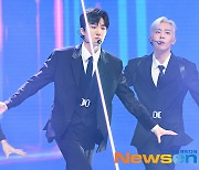 SF9 찬희, 레이저도 막지 못하는 비주얼 [포토엔HD]