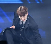 SF9 주호,'카리스마 넘치는 눈빛으로' [사진]