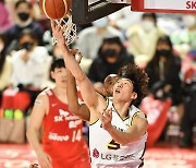 [JB화보] 창원 LG, 85-61로 서울 SK에 원정 승리