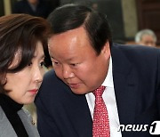 김재원 "나경원, 별의 순간 아닌 힘든 순간…이준석 길 갈 수도 없고"