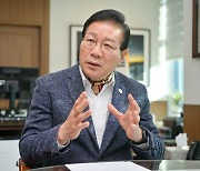 [인터뷰]김진홍 부산동구청장 "망양로 고도제한 해제, 주거환경 개선“