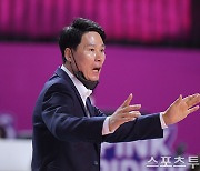 '4연승' 현대건설 강성형 감독 "승부처 견디다 보니 기회 와"