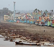 폭풍우가 휩쓸고 간 美 캘리포니아 해안