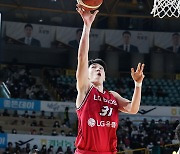 [KBL 올스타 브레이크 리뷰] LG 반등의 핵심, 경기력 끌어올린 김준일